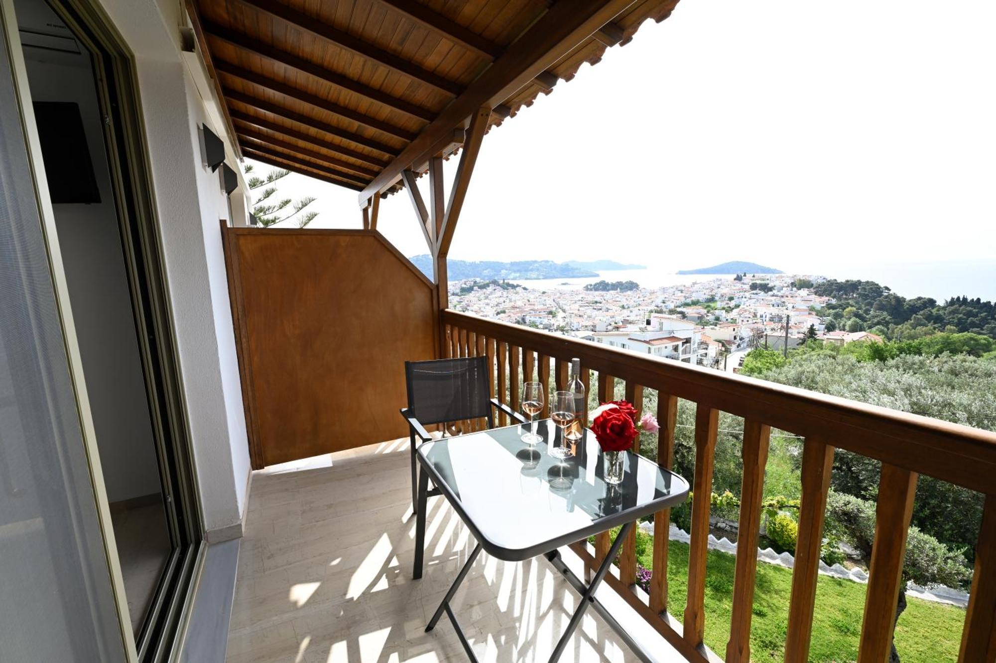 Makis Sea View Studios Скиатос Экстерьер фото